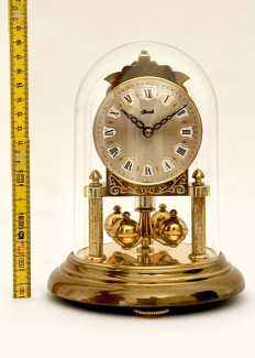 Uhr 