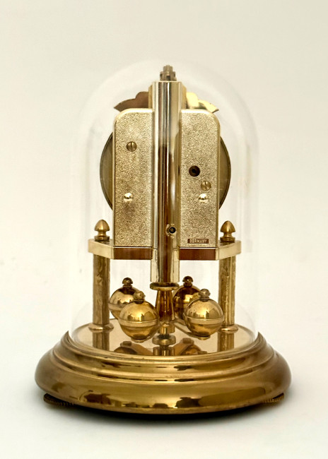 Uhr